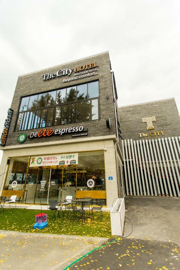 The City Hotel Чонджу Экстерьер фото