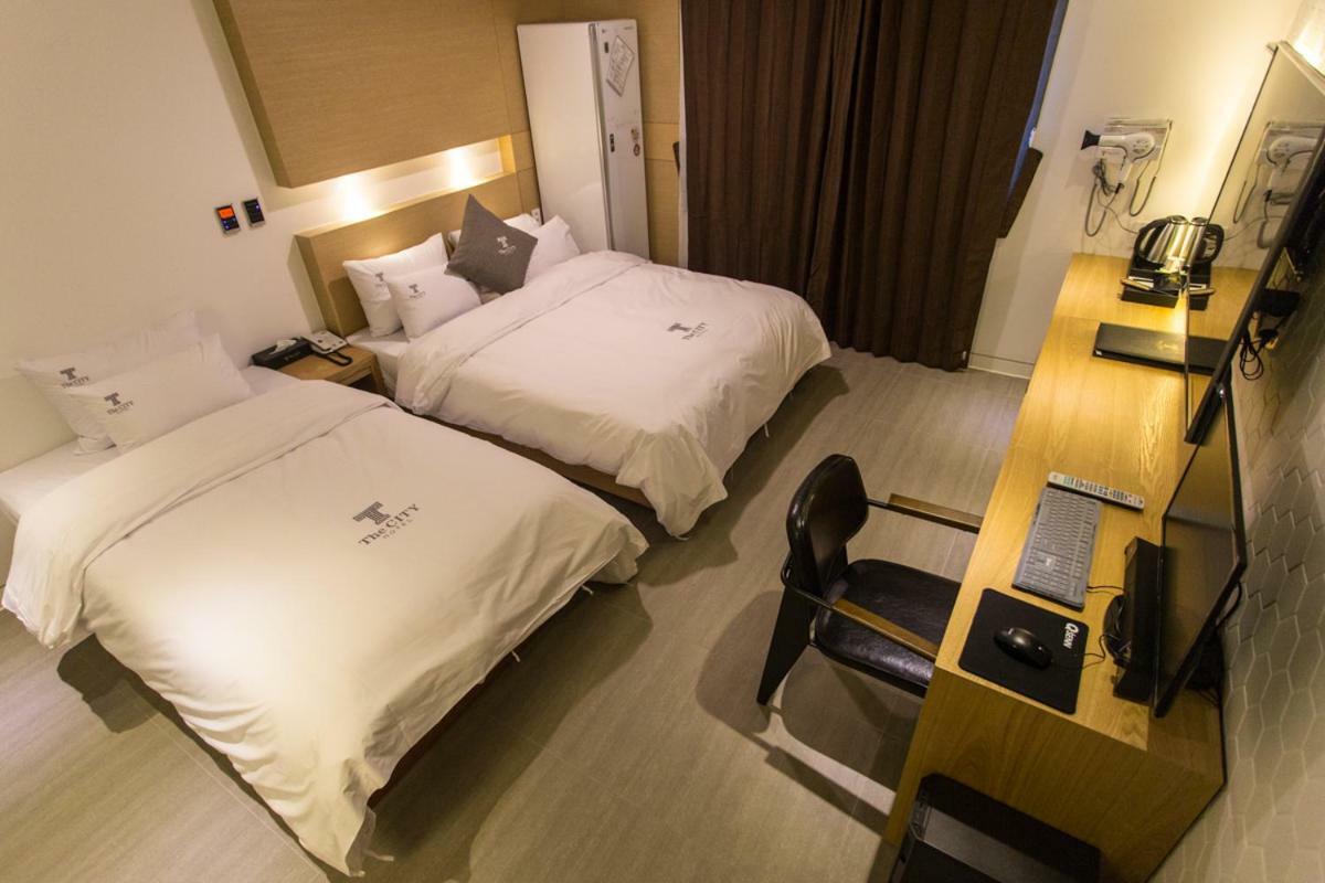 The City Hotel Чонджу Экстерьер фото